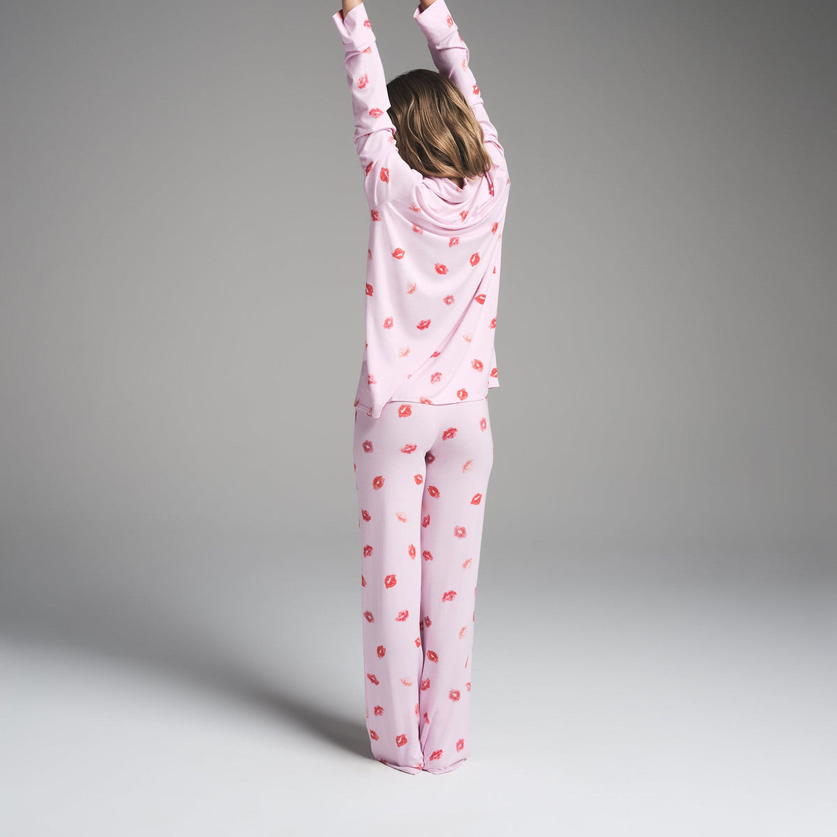 Pyjama femme bisous doux – Confort seconde peau | StayCosy
